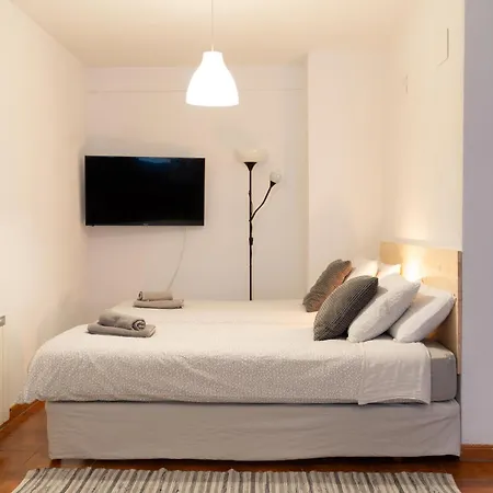 Espacio Tipo Estudio Completo, Totalmente Privado E Independiente *